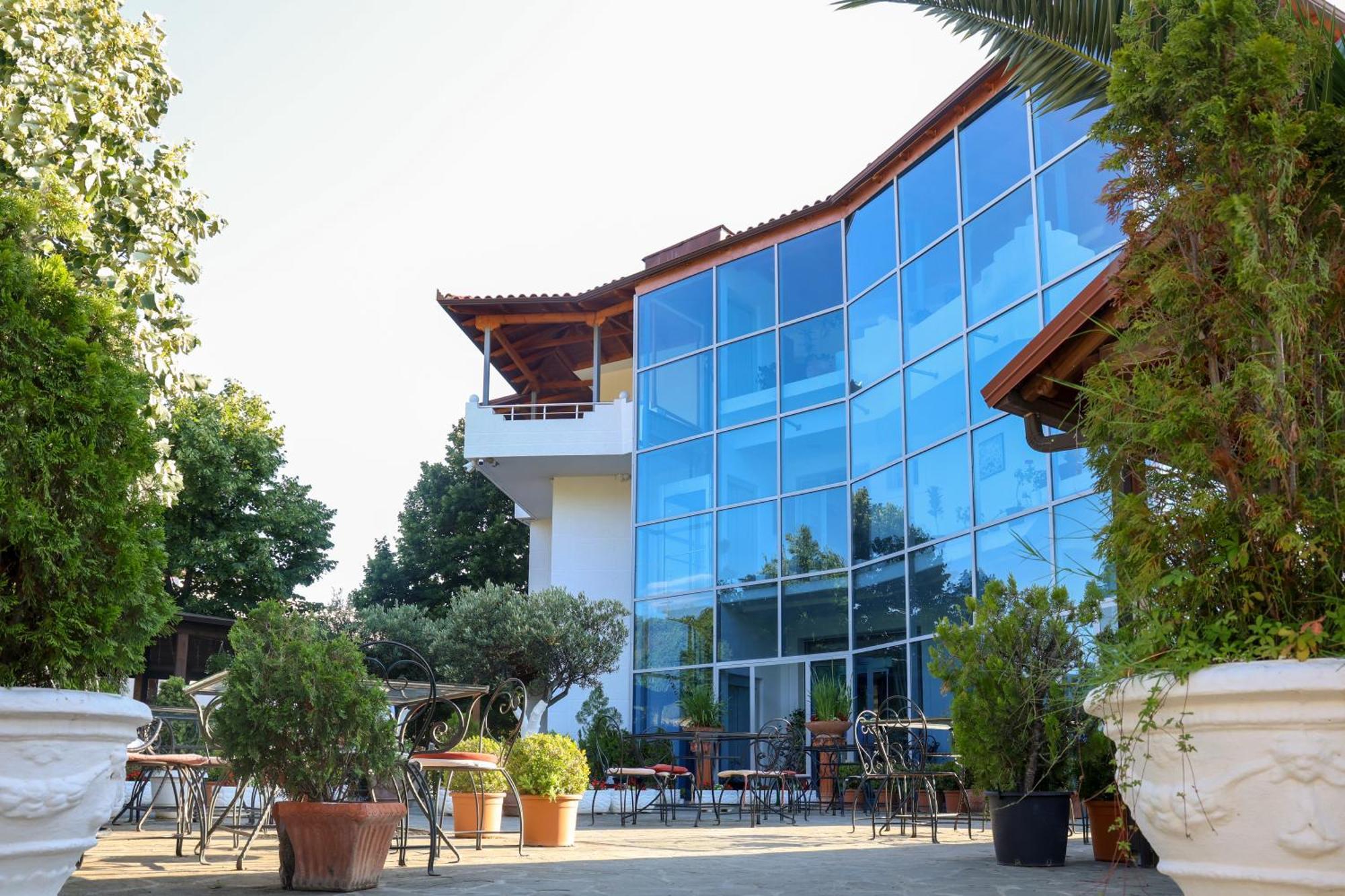 Hotel Kanione Cerenisht Exterior foto